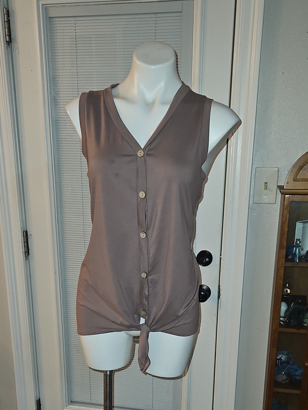 Reborn Taupe Sleeveless Button-Down Tie-Hem Top